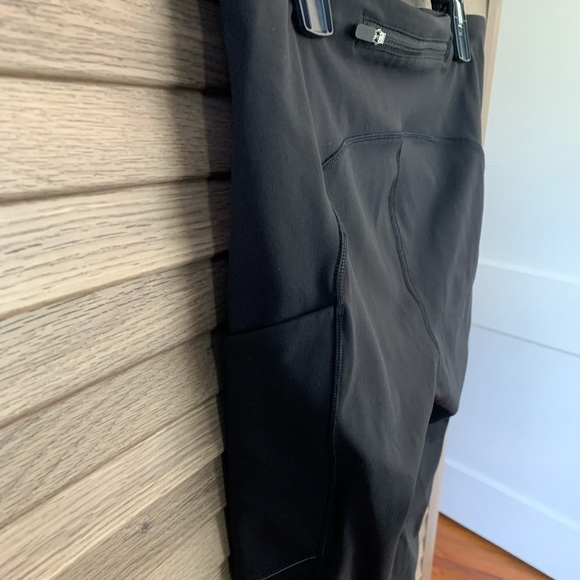 Lululemon Running Crop Legging Size 6 with Pockets - Picture 4 of 4